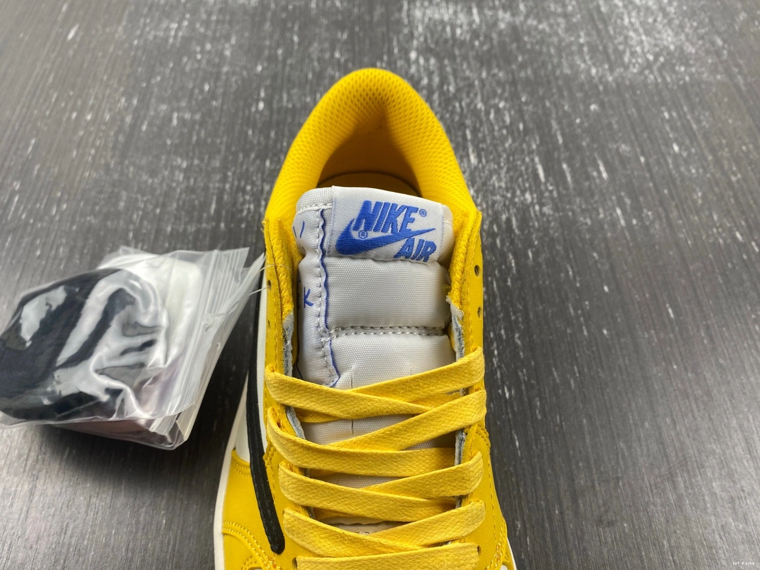 Canary Scott 1 DZ4137-700 Travis Low Jordan OG Air 0117